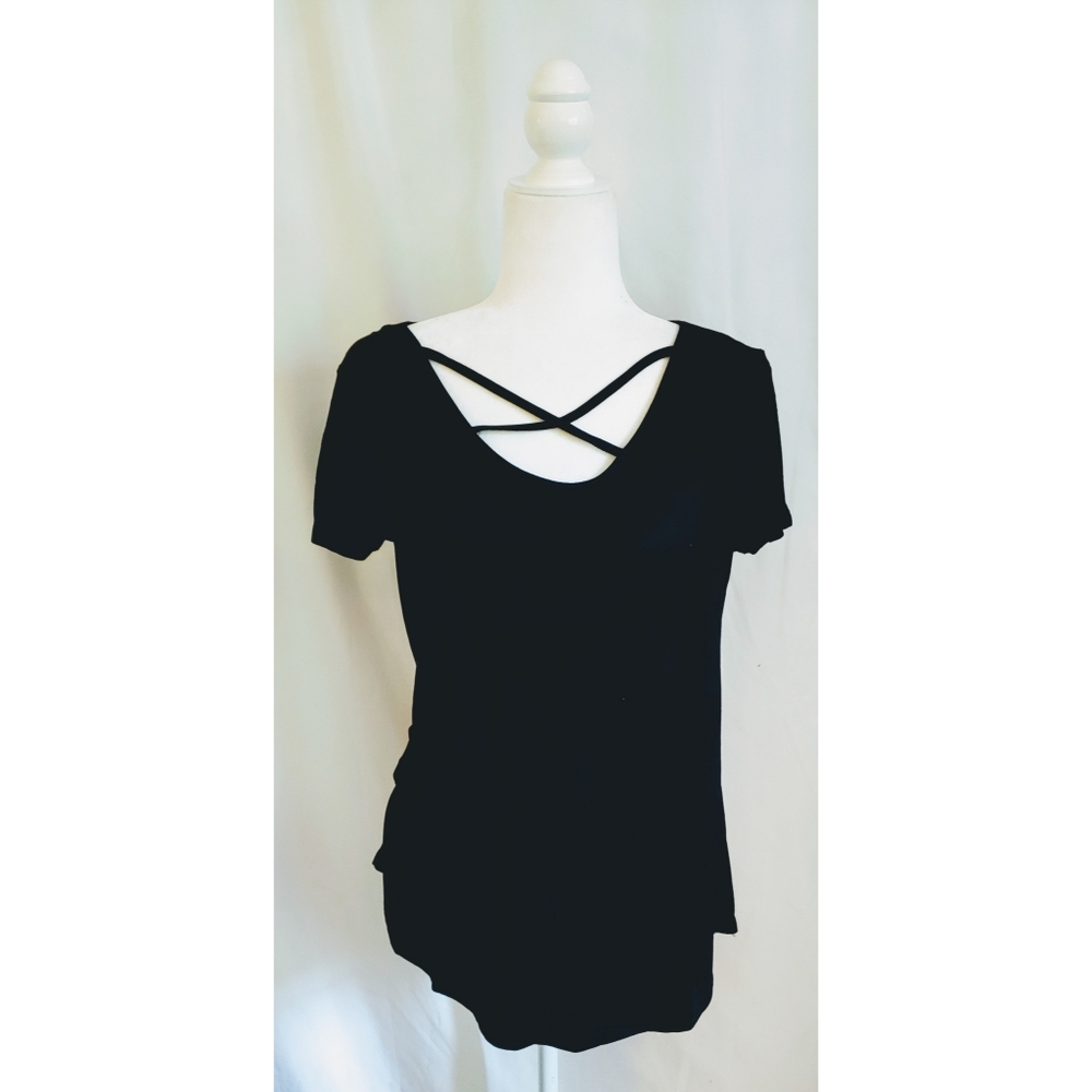 🆕️Women's Strappy High Low Hem Floral Tee